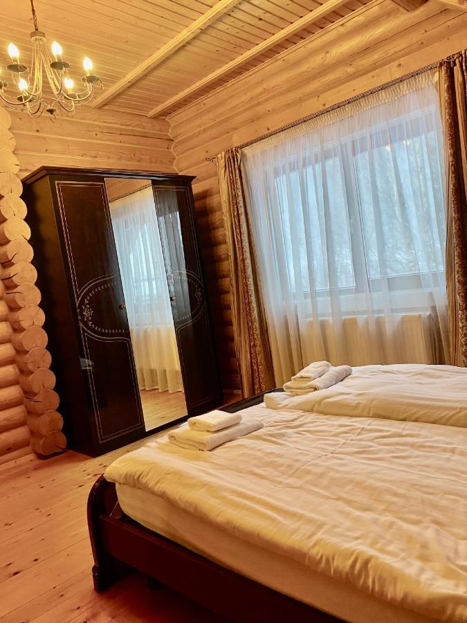 Chalet Four Seasons Villa Tatariv Exterior photo
